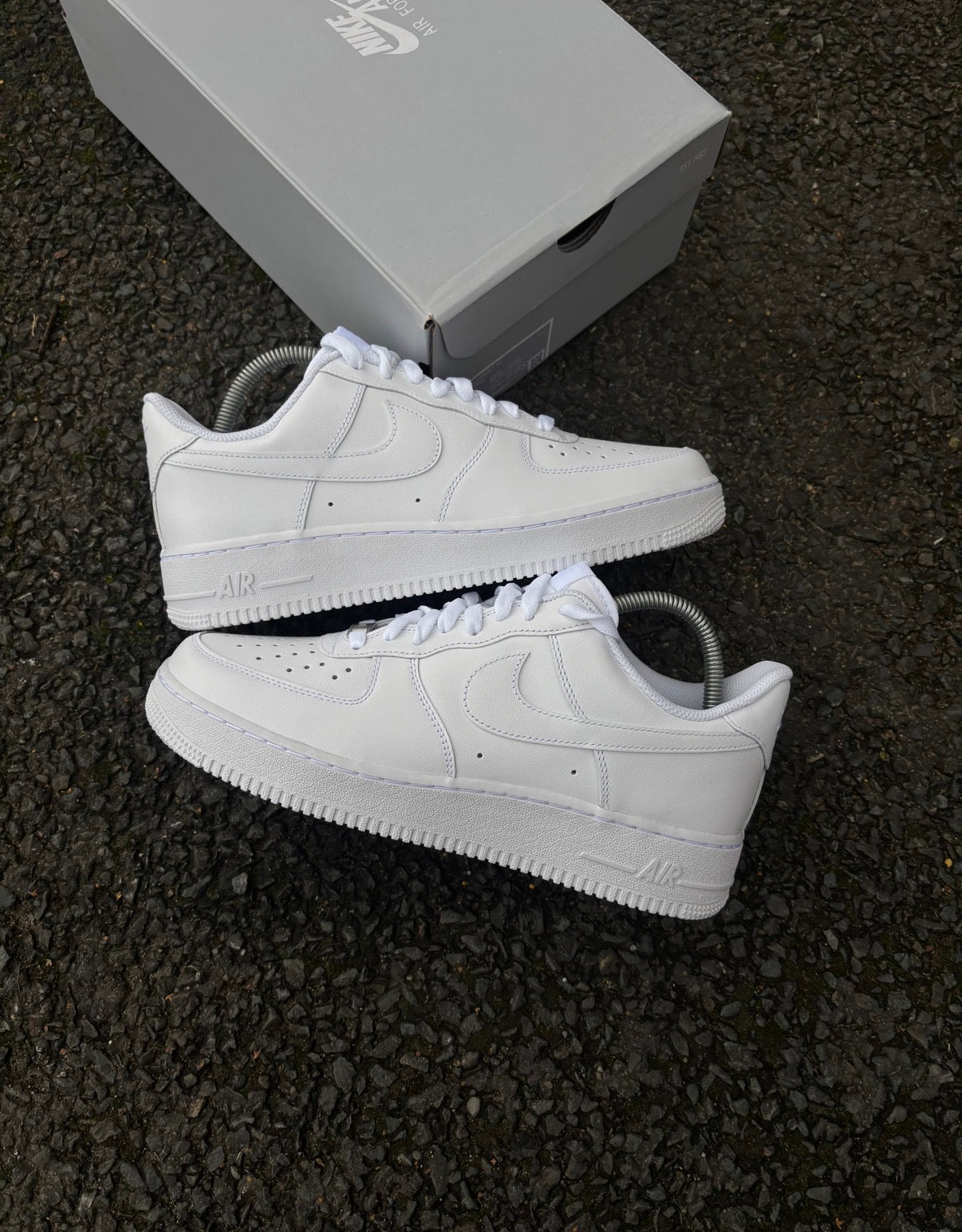 NIKE AIR FORCE 1 LOW WHITE