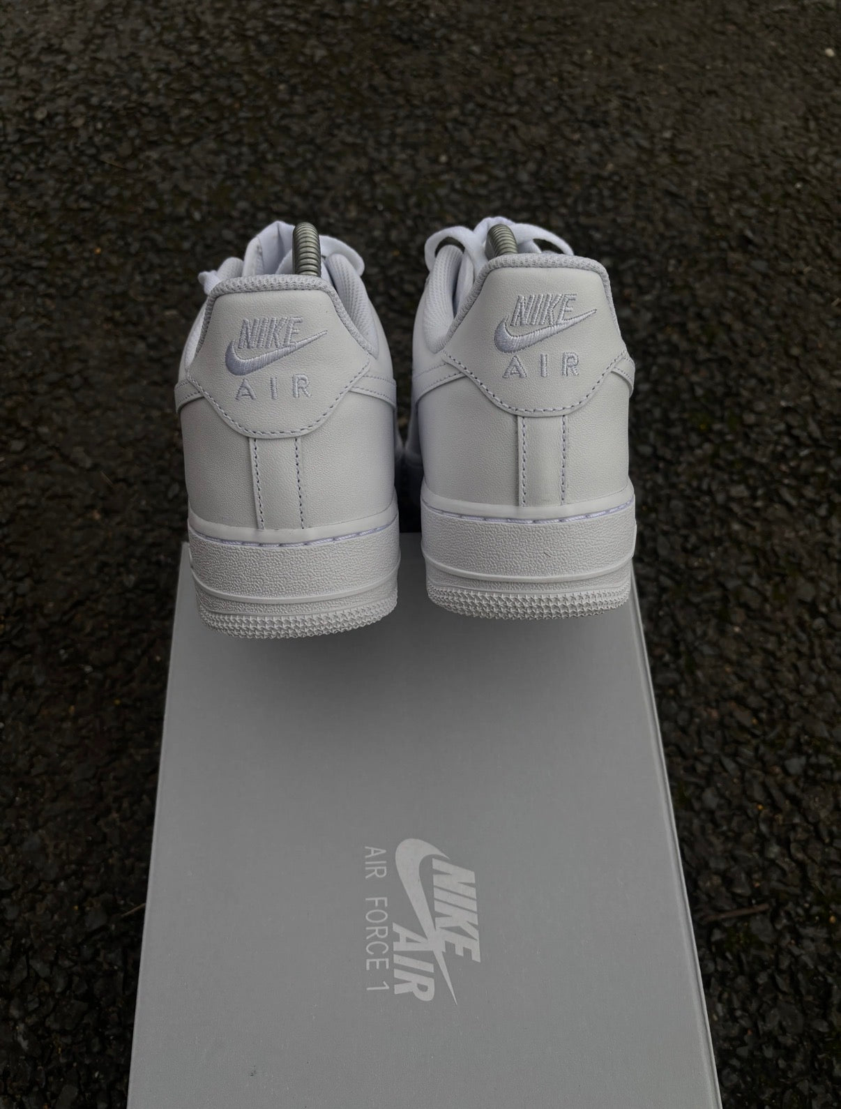 NIKE AIR FORCE 1 LOW WHITE