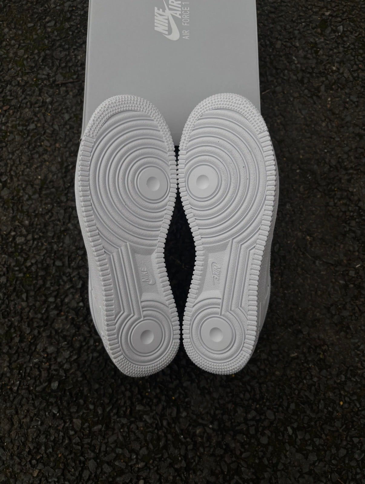 NIKE AIR FORCE 1 LOW WHITE